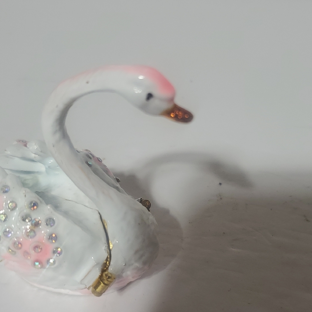 Elegant White and Pink Swan Trinket Box - Picture 8 of 9